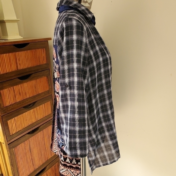 Gorgeous plaid shirt w/ velvet embroidered back S - Picture 4 of 10
